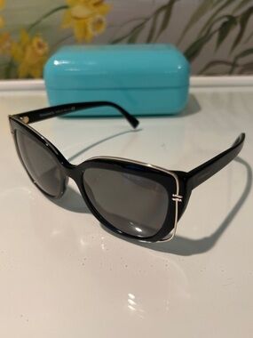 Tiffany & Co. TF4148 Black/Gold Cat-Eye Frames. Made in Italy w/ Case